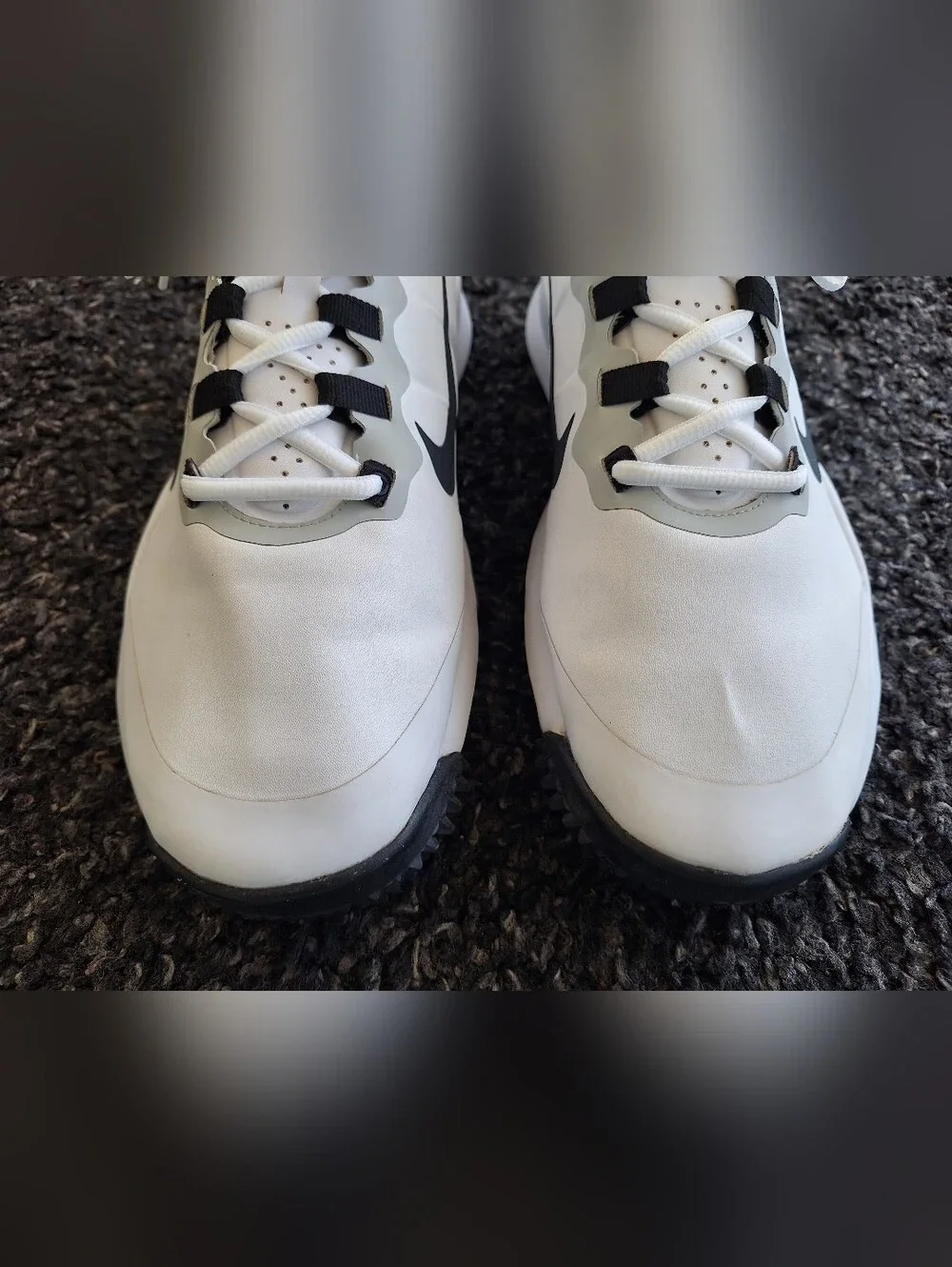 Nike Tiger Woods Golf Shoes – Men's US 10.5 Wide (2E), Style 536355-100